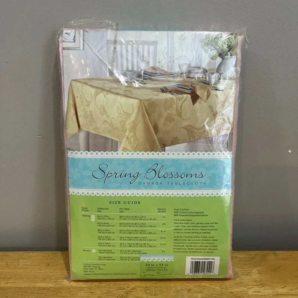 Bed Bath Beyond Pink Spring Blossom‎ Damask Tablecloth 60x84